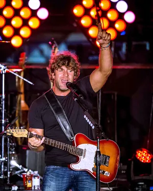 Billy Currington Helotes